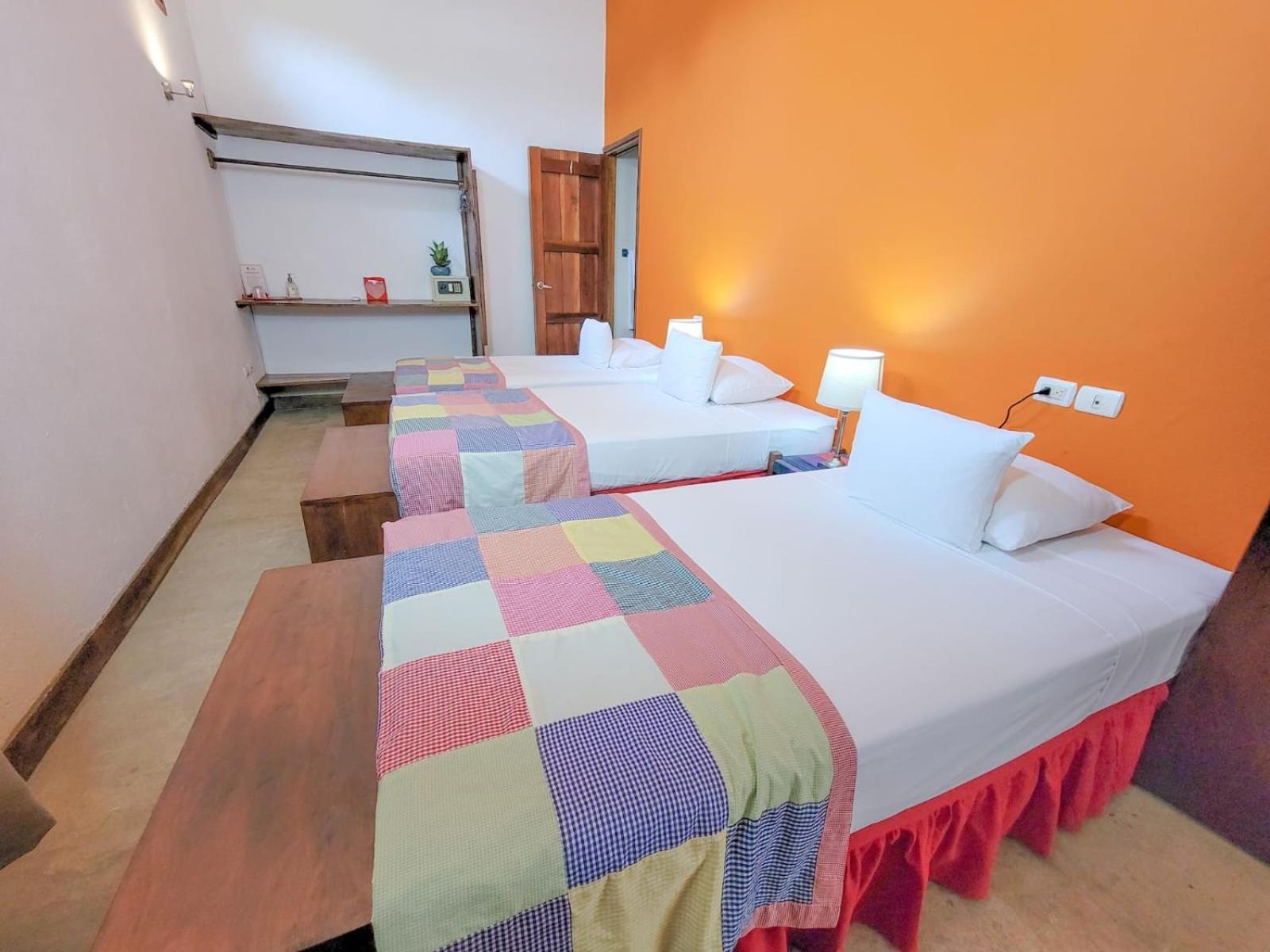 Hotel Con Corazon Granada Dış mekan fotoğraf